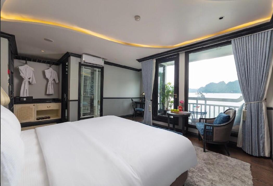 Madeline Cruises Hotel Hạ Long Ngoại thất bức ảnh
