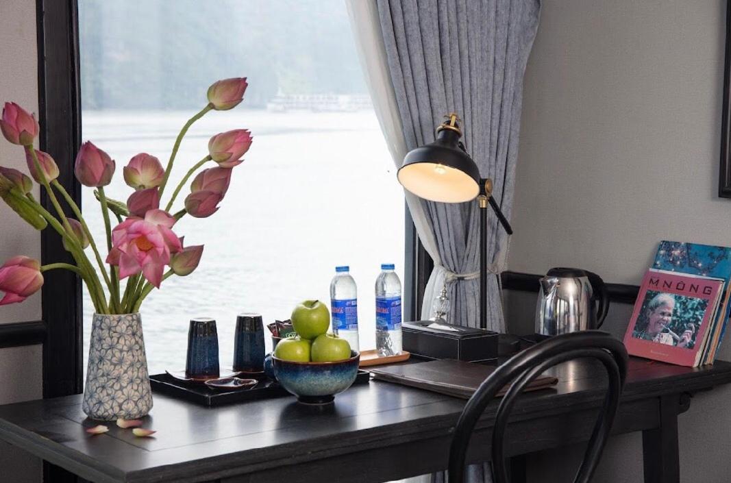 Madeline Cruises Hotel Hạ Long Ngoại thất bức ảnh