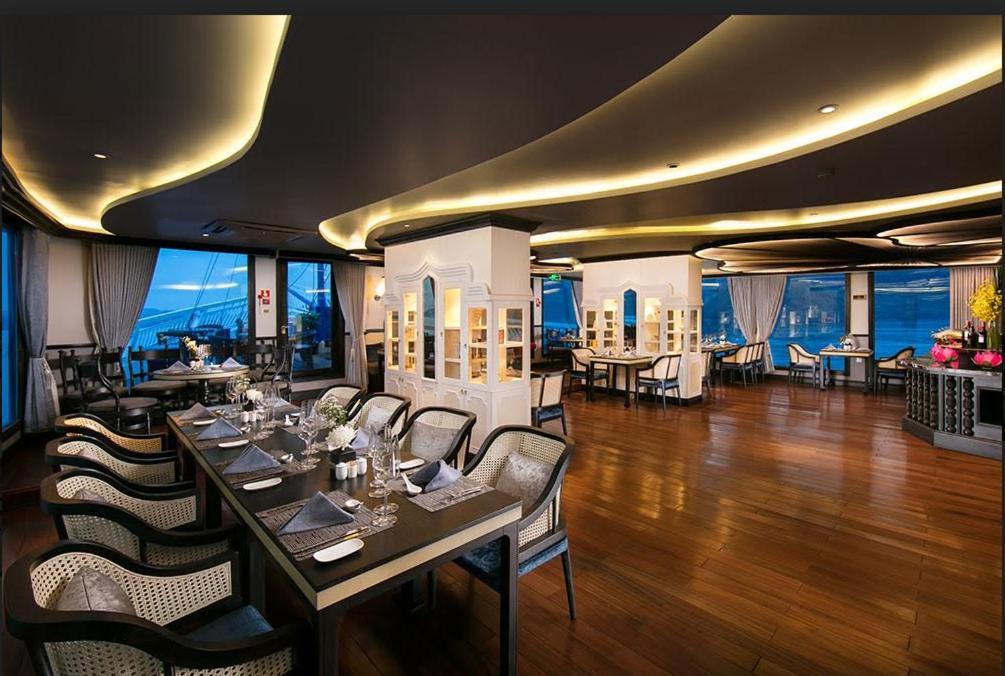 Madeline Cruises Hotel Hạ Long Ngoại thất bức ảnh