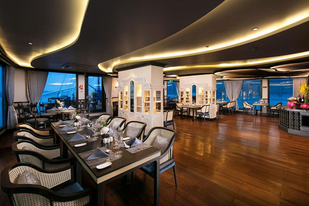 Madeline Cruises Hotel Hạ Long Ngoại thất bức ảnh