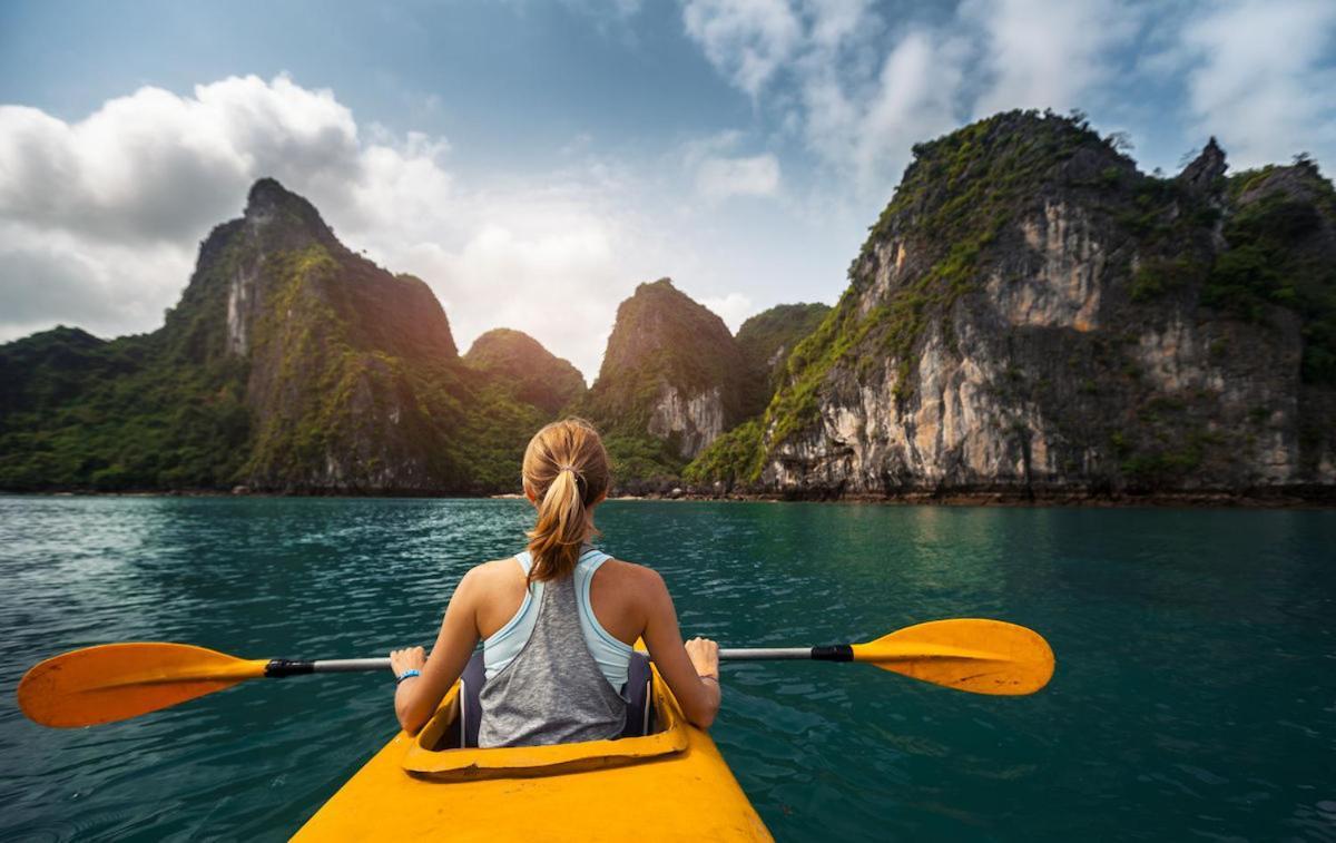 Madeline Cruises Hotel Hạ Long Ngoại thất bức ảnh